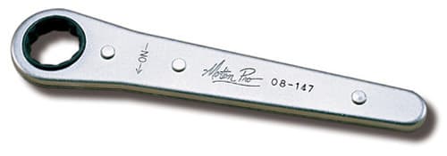 RATCHET PLUG WRENCH