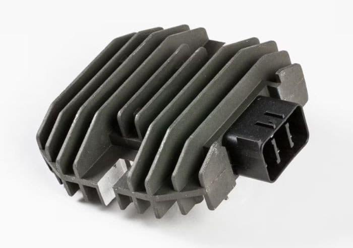 REGULATOR / RECTIFIER