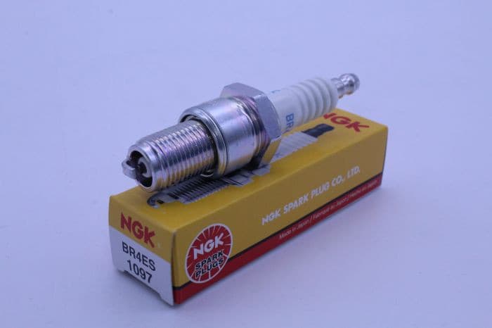 NGK 1097 BR4ES NICKEL SPARK PLUG