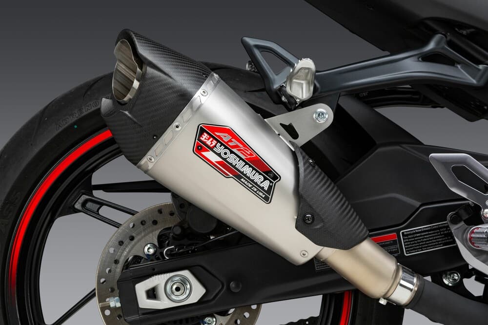 Yoshimura Exhaust Street AT2 Slip-On Ss/Ss/Cf