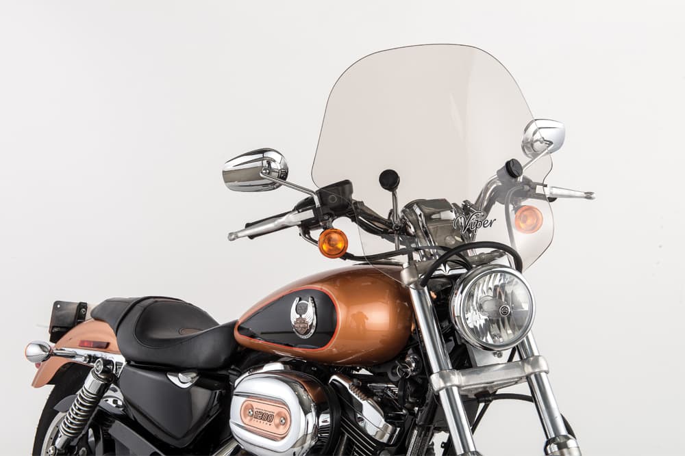 Slipstreamer SS-10 Viper Windshield Smoke W/Black Hardware 7/8" & 1"