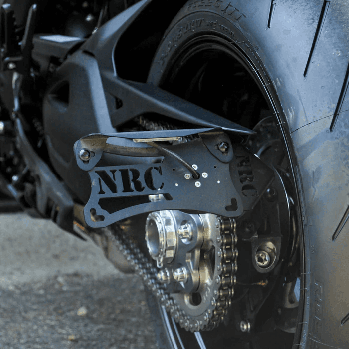 SIDE MOUNT LICENSE PLATE DUC