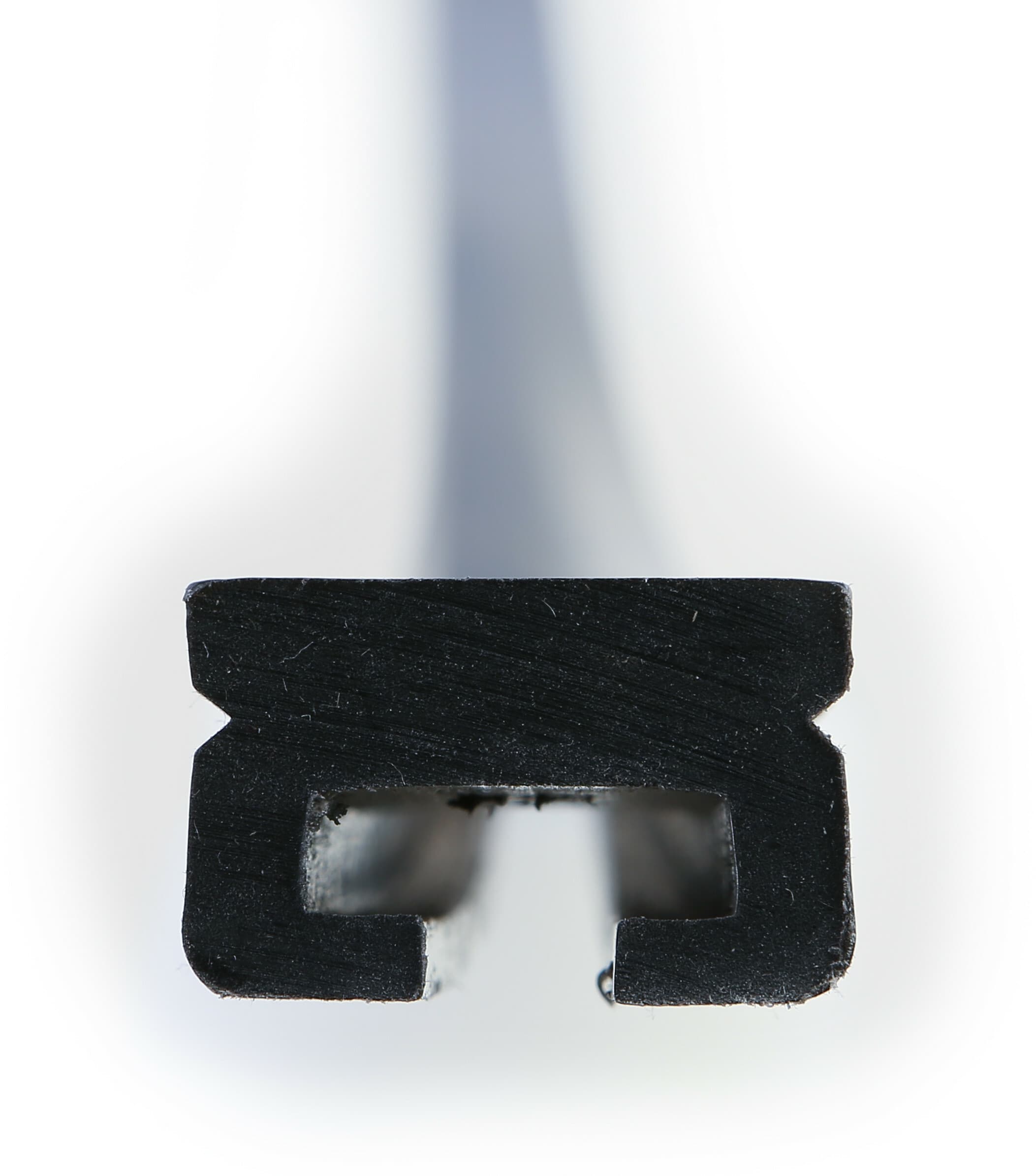 SLIDE RUNNERS BLACK 42.00 AC/YAM